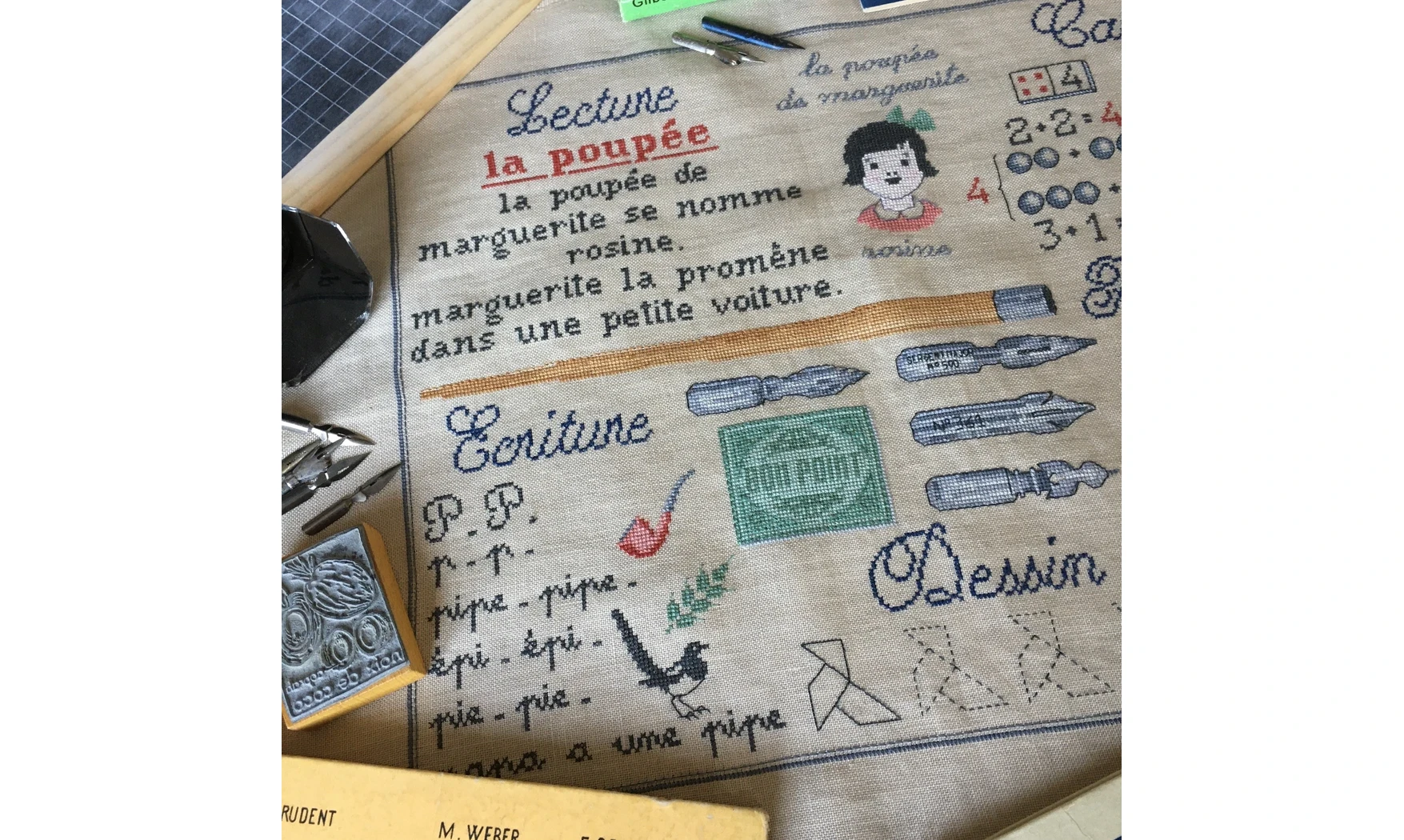 Scuola - Punto croce