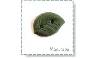 Handmade polymer clay button Green leaf