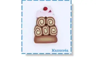 Gâteau roulé Fraise-Bouton polymère