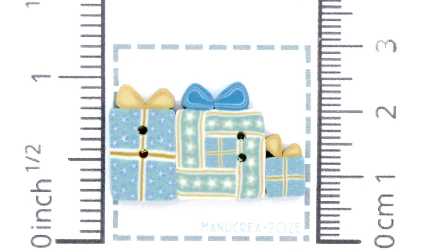 Handmade polymer clay button-Gift N.29